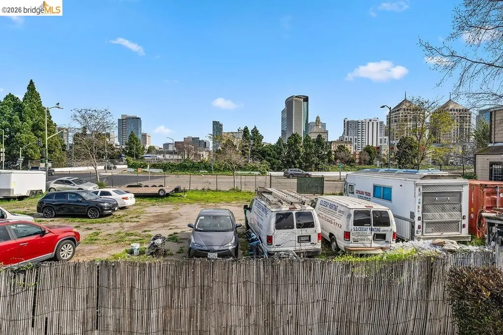 769 17th Street Oakland CA 94612