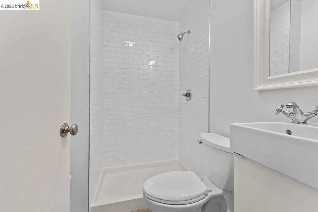 769 17th Street Oakland CA 94612