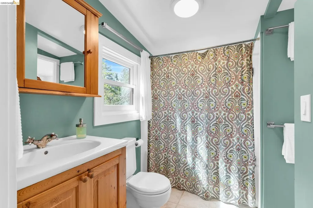 1101 Mountain Boulevard Oakland CA 94611