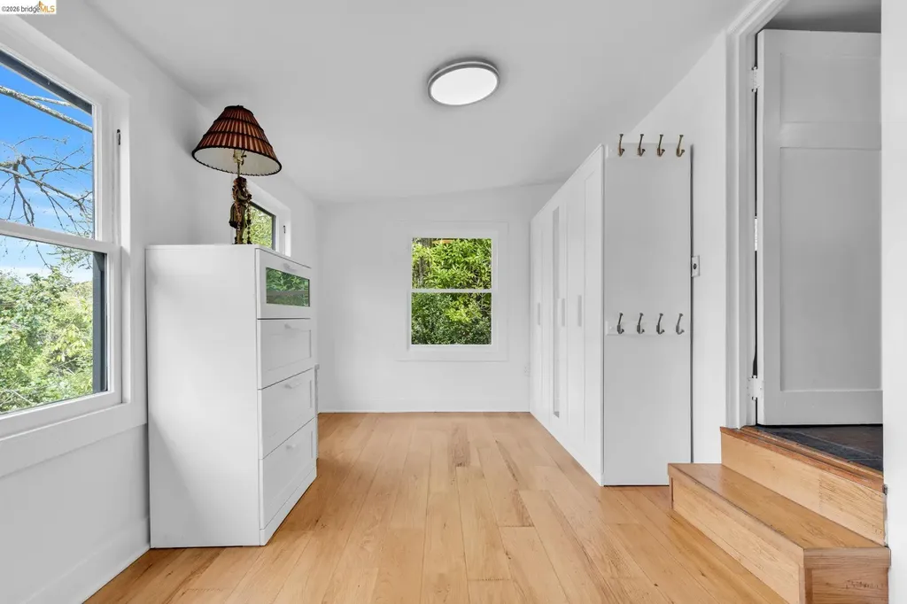 1101 Mountain Boulevard Oakland CA 94611