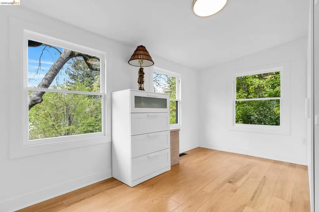 1101 Mountain Boulevard Oakland CA 94611
