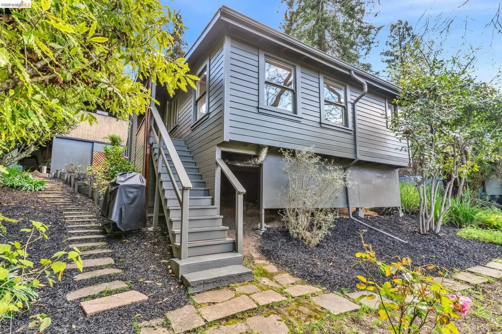 1101 Mountain Boulevard Oakland CA 94611