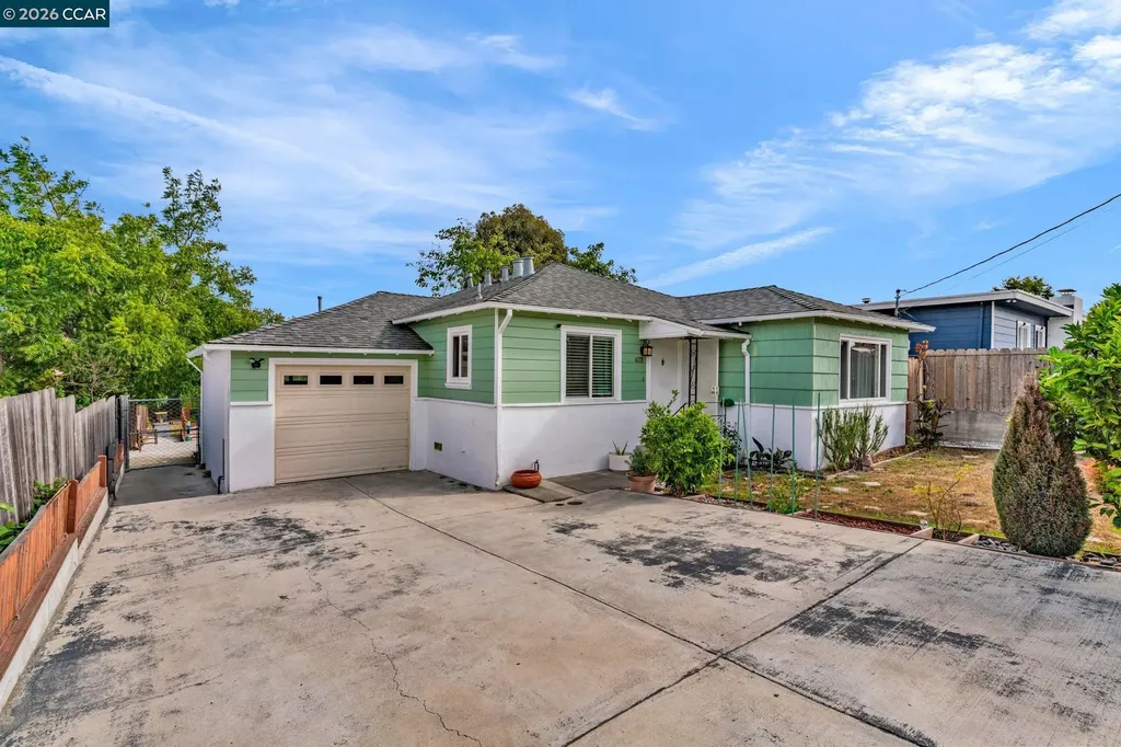 4778 Hilltop Drive El Sobrante CA 94803
