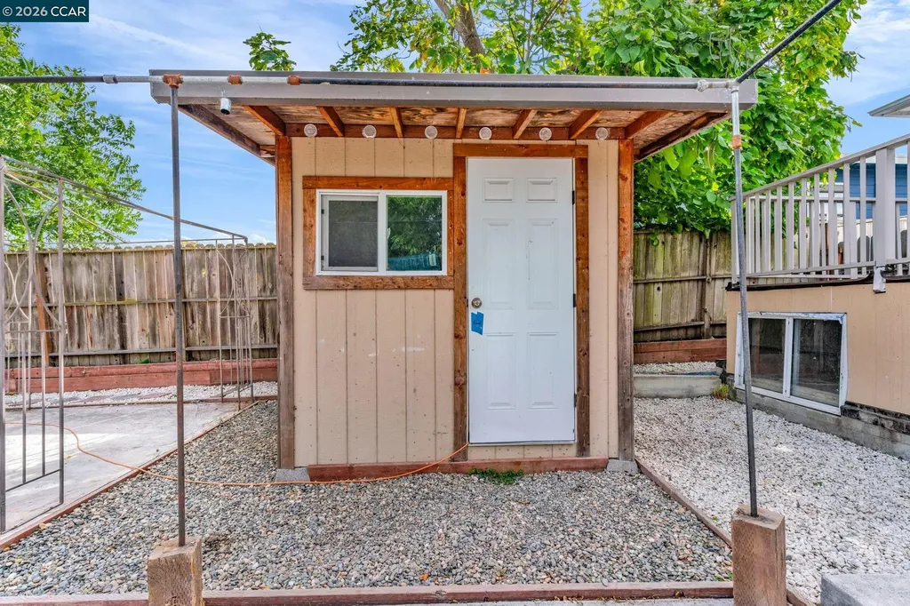 4778 Hilltop Drive El Sobrante CA 94803