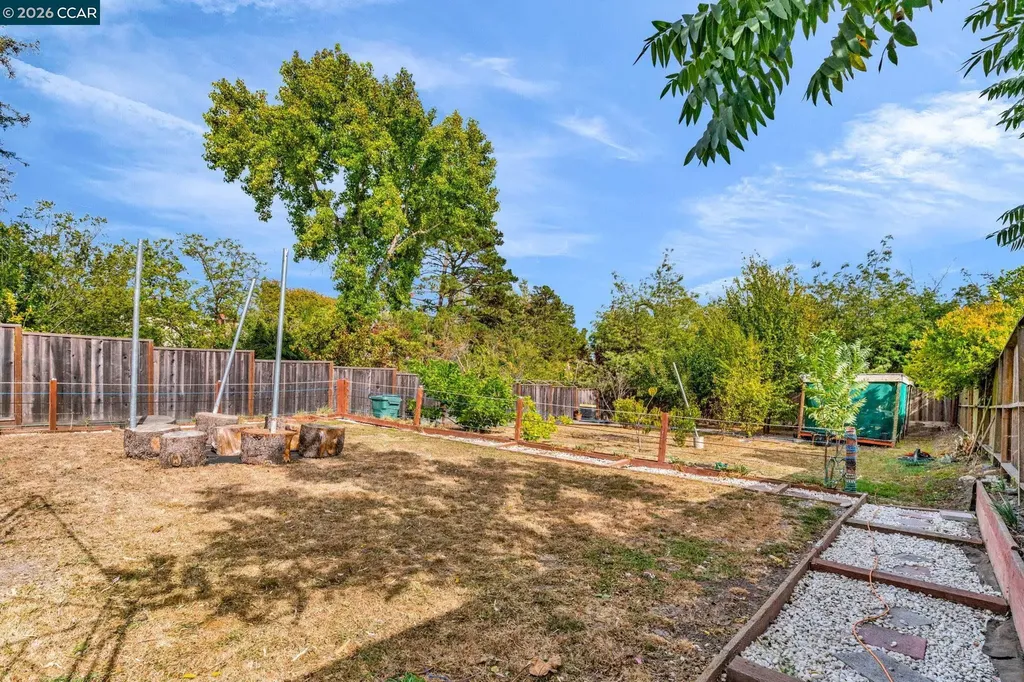 4778 Hilltop Drive El Sobrante CA 94803