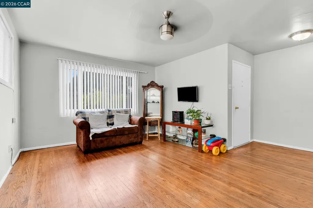 4778 Hilltop Drive El Sobrante CA 94803