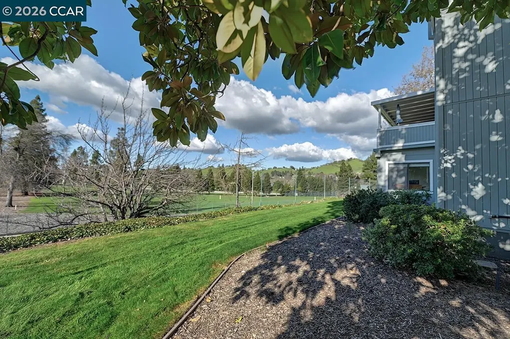 2724 Tice Creek Drive Walnut Creek CA 94595