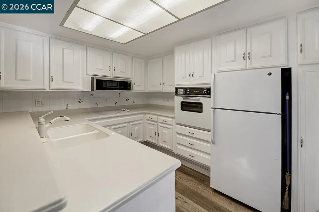 2724 Tice Creek Drive Walnut Creek CA 94595