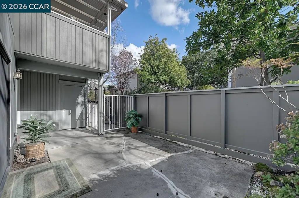 2724 Tice Creek Drive Walnut Creek CA 94595