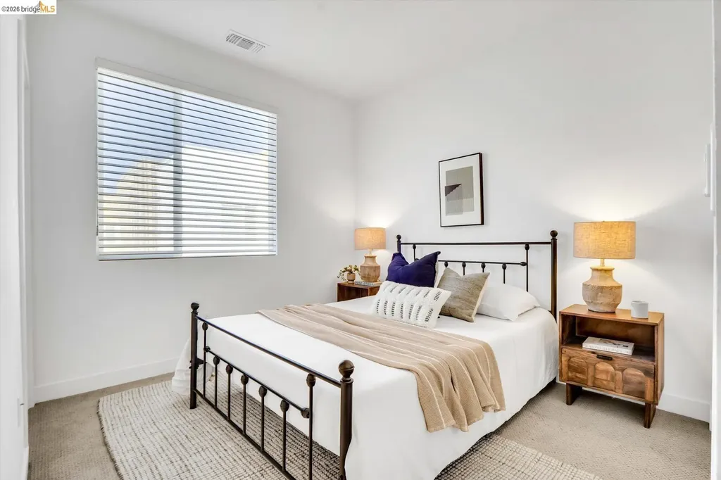 2229 Myrtle Street Oakland CA 94607
