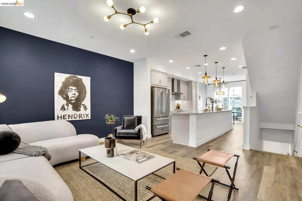 2229 Myrtle Street Oakland CA 94607