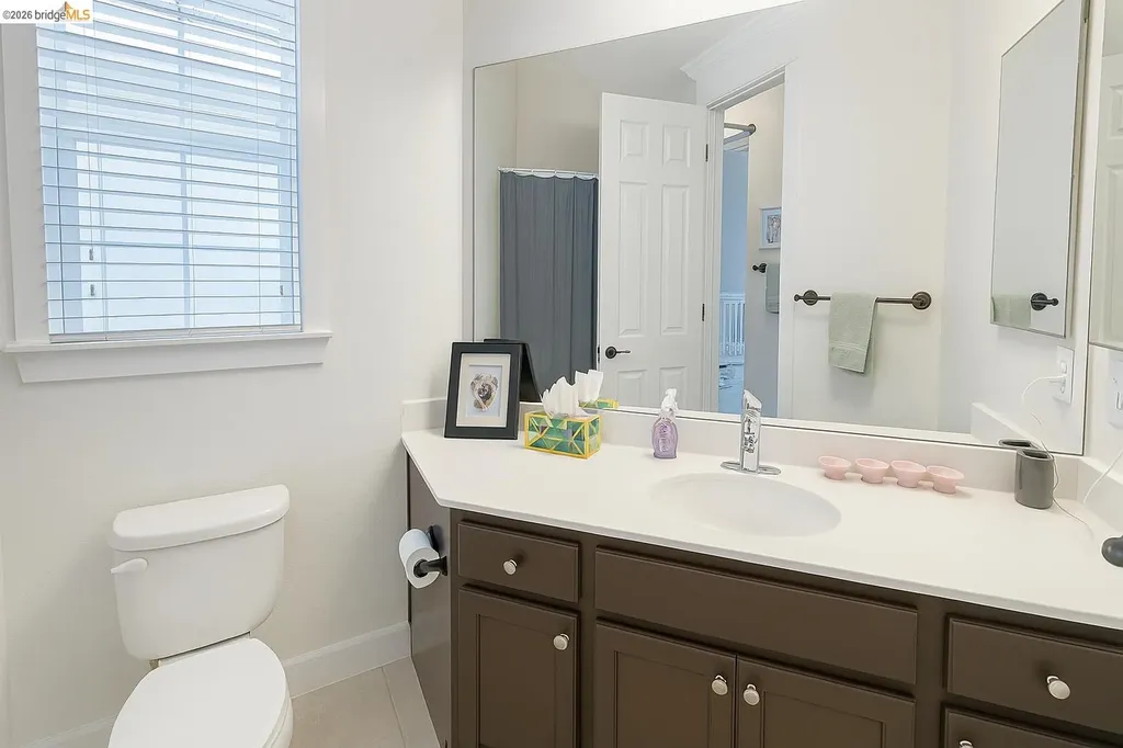 2072 Bridgeport Loop Discovery Bay CA 94505