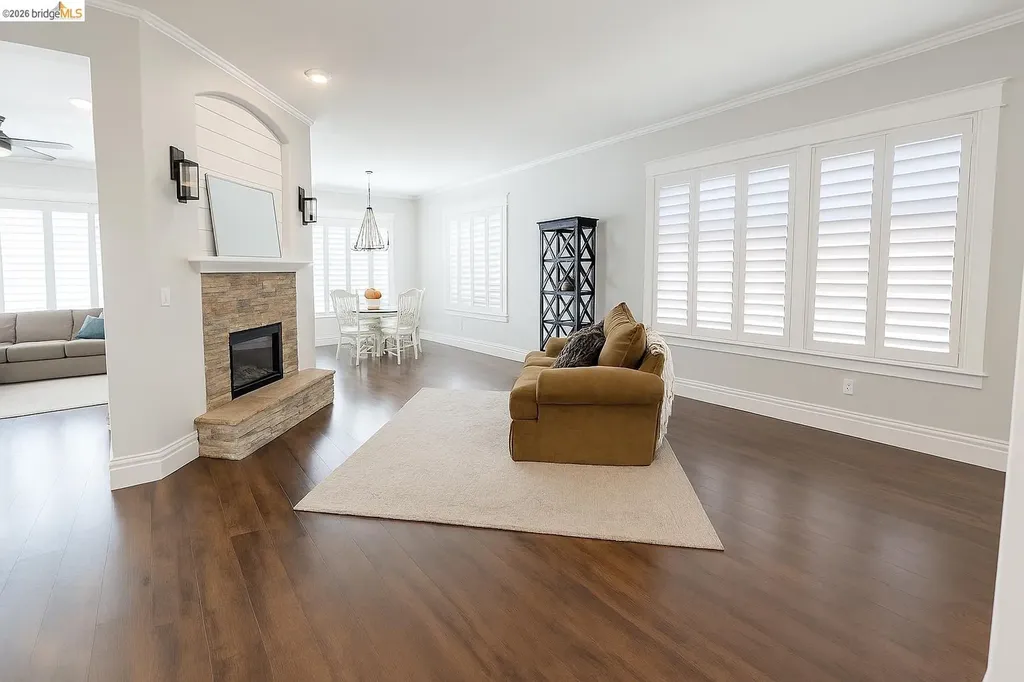 2072 Bridgeport Loop Discovery Bay CA 94505