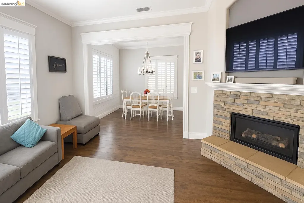 2072 Bridgeport Loop Discovery Bay CA 94505