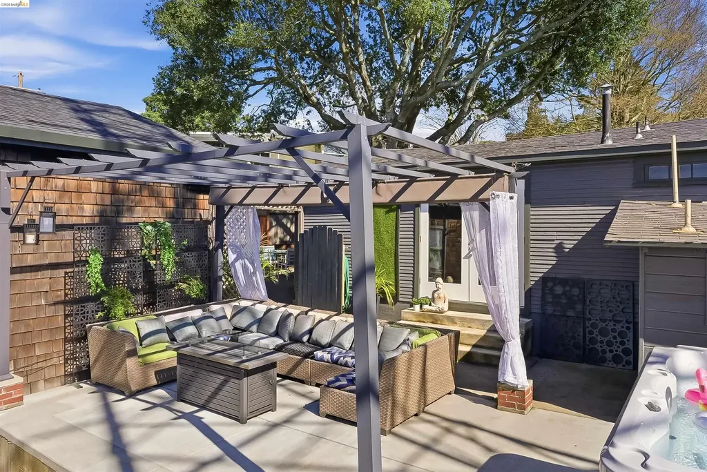 8440 Terrace Drive El Cerrito CA 94530