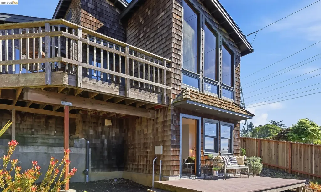 8440 Terrace Drive El Cerrito CA 94530