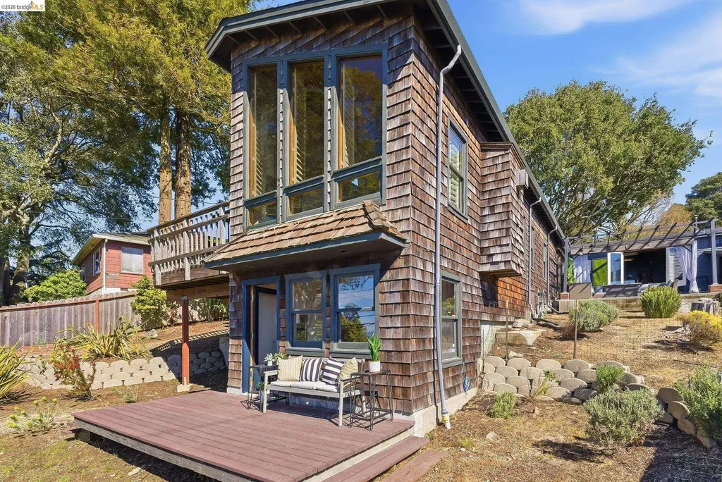 8440 Terrace Drive El Cerrito CA 94530