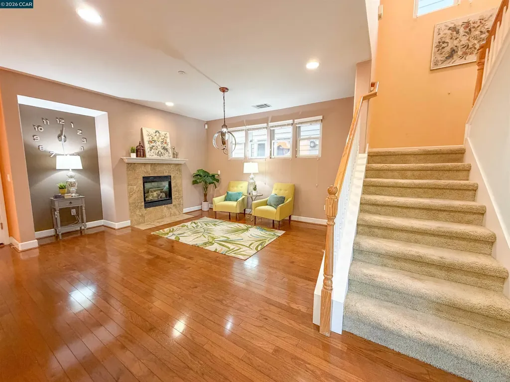 3198 Front Street Hercules CA 94547