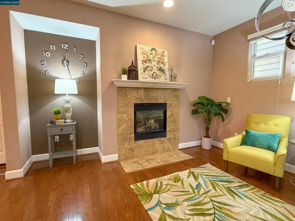 3198 Front Street Hercules CA 94547