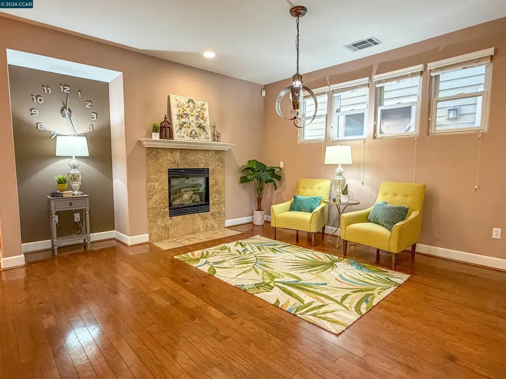 3198 Front Street Hercules CA 94547