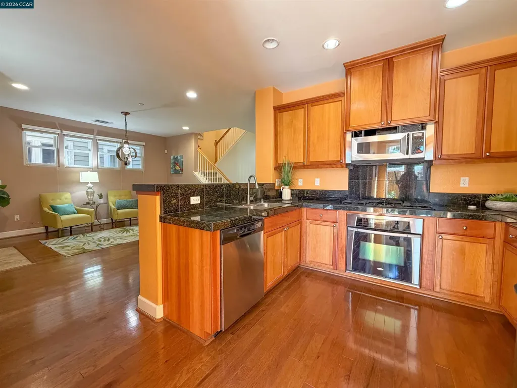 3198 Front Street Hercules CA 94547