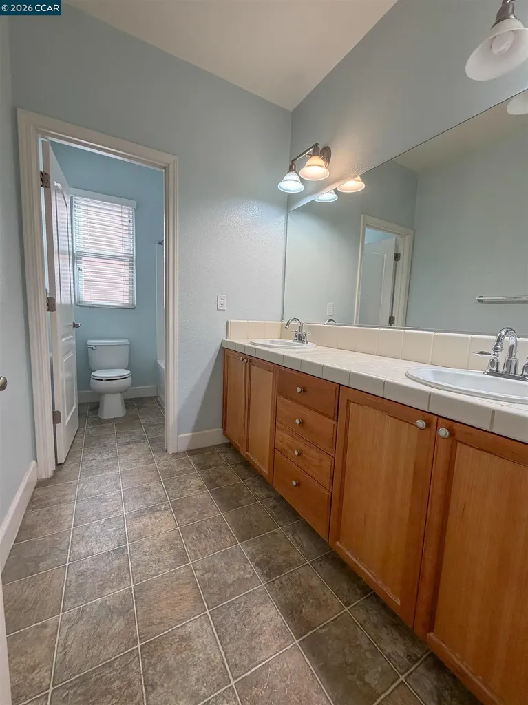 3198 Front Street Hercules CA 94547