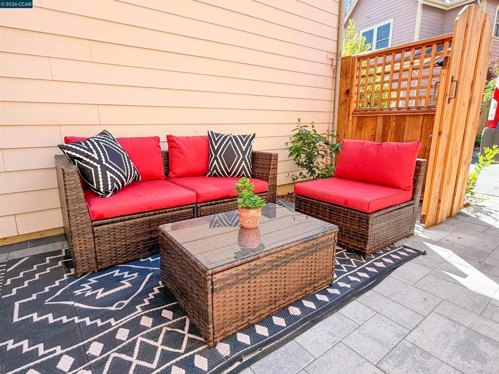 3198 Front Street Hercules CA 94547