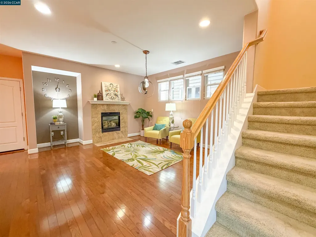 3198 Front Street Hercules CA 94547