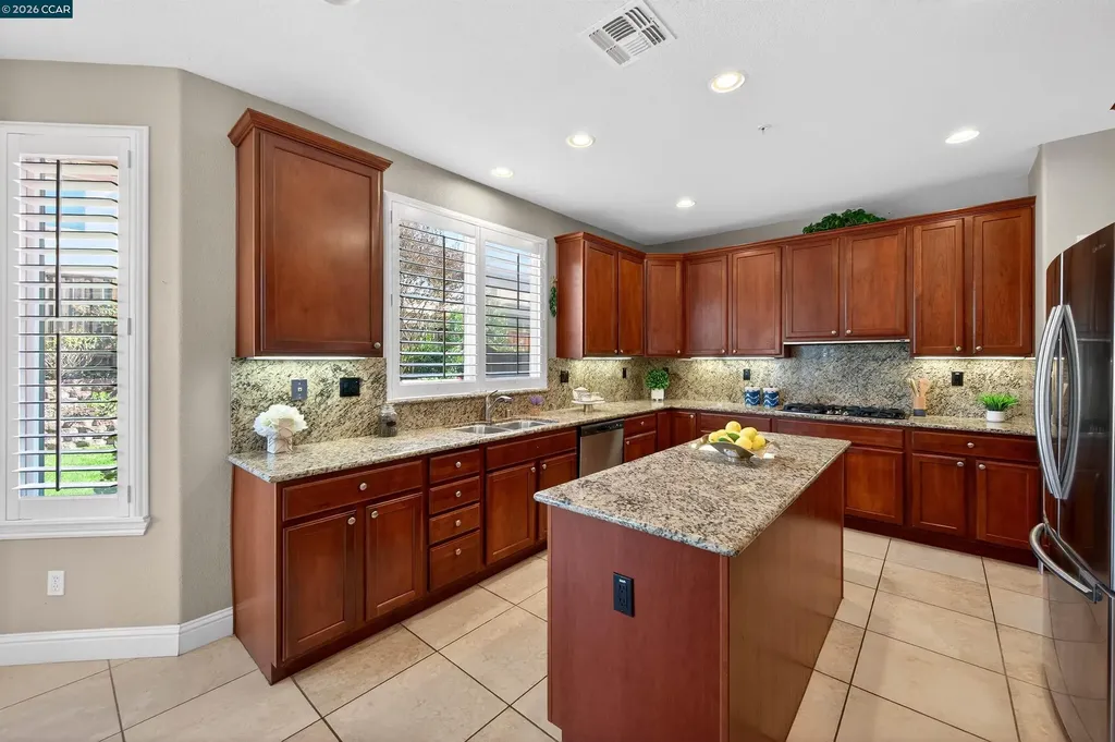 6 Tullach Place Hayward CA 94542