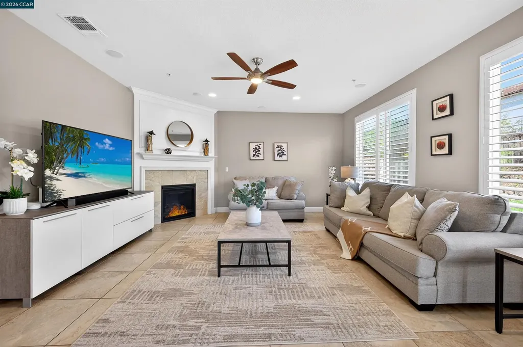 6 Tullach Place Hayward CA 94542