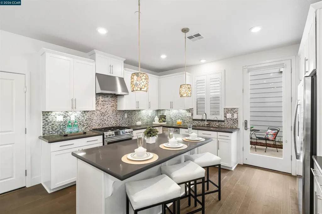 3016 Threecastles Way Dublin CA 94568