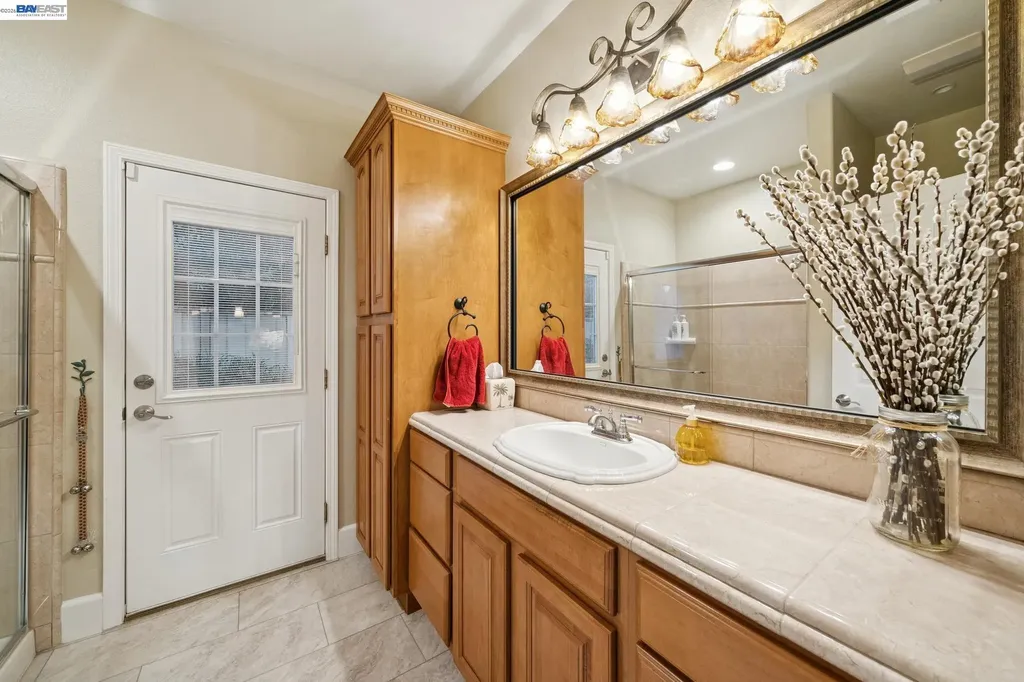 2142 Prestwick Drive Discovery Bay CA 94505