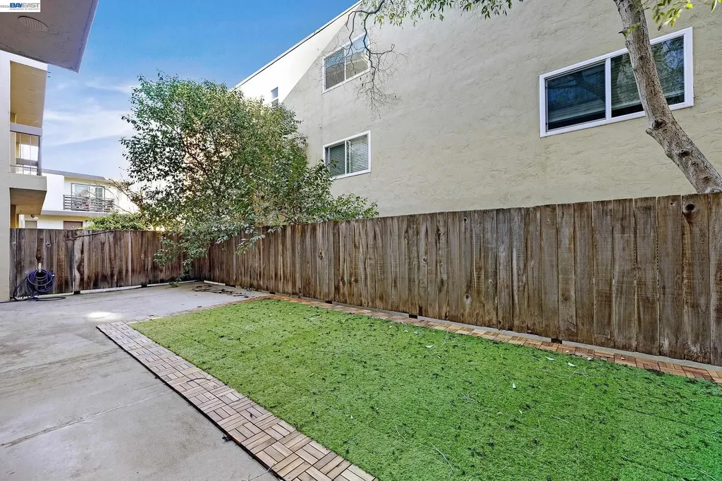 771 Kingston Avenue Oakland CA 94611