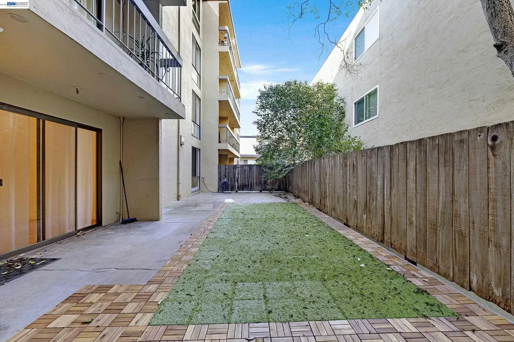 771 Kingston Avenue Oakland CA 94611