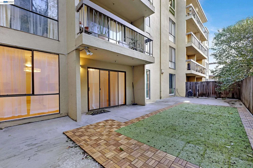 771 Kingston Avenue Oakland CA 94611