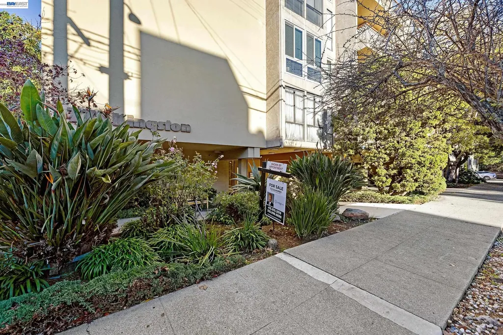771 Kingston Avenue Oakland CA 94611