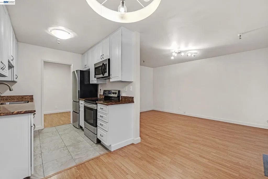771 Kingston Avenue Oakland CA 94611