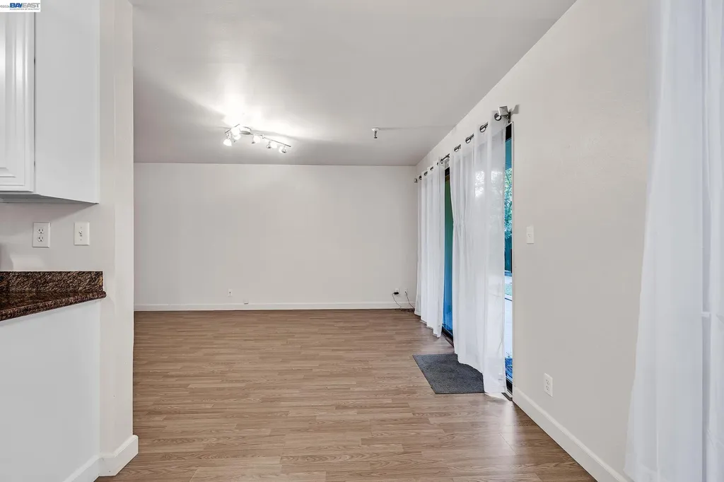 771 Kingston Avenue Oakland CA 94611