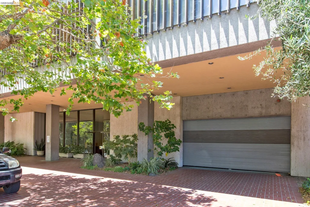 565 Bellevue Avenue Oakland CA 94610