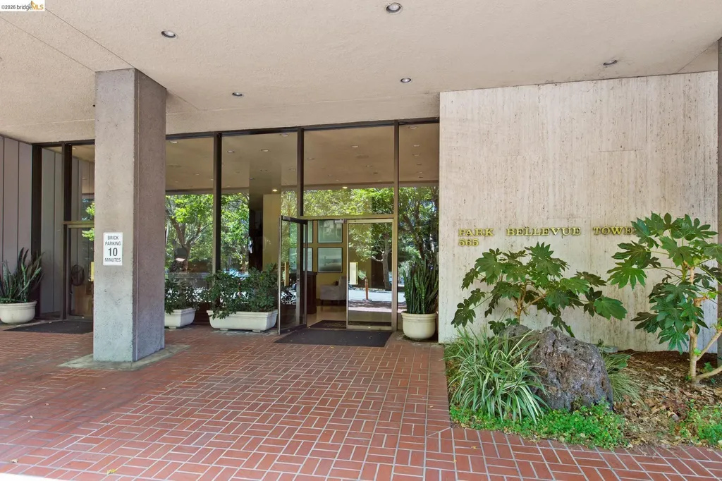 565 Bellevue Avenue Oakland CA 94610