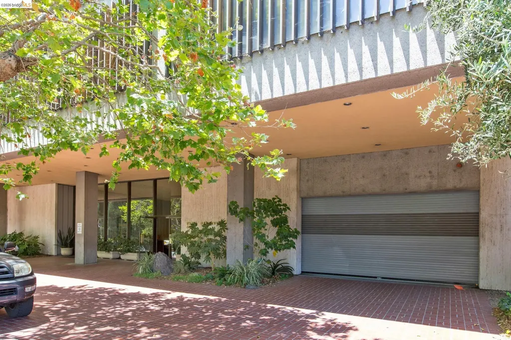 565 Bellevue Avenue Oakland CA 94610