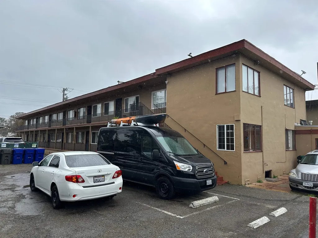 2550 35th Avenue Oakland CA 94601