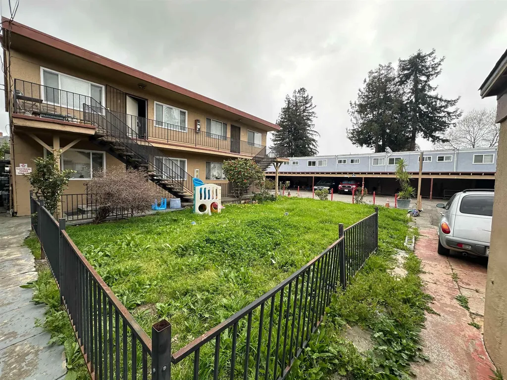 2550 35th Avenue Oakland CA 94601