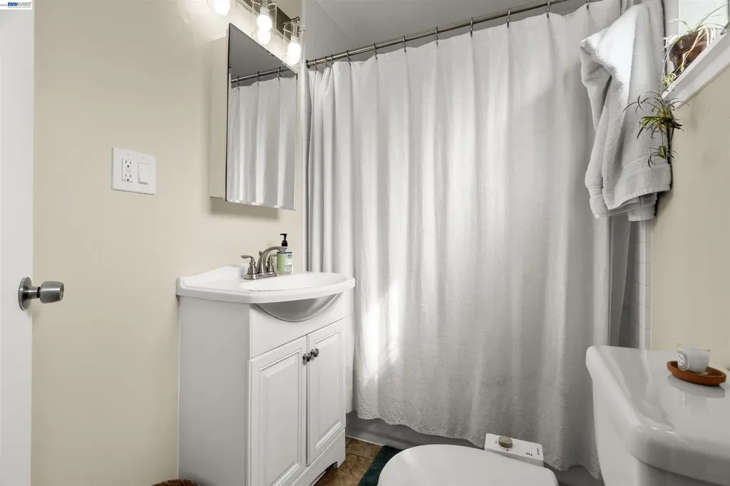 931 Bancroft Way Berkeley CA 94710