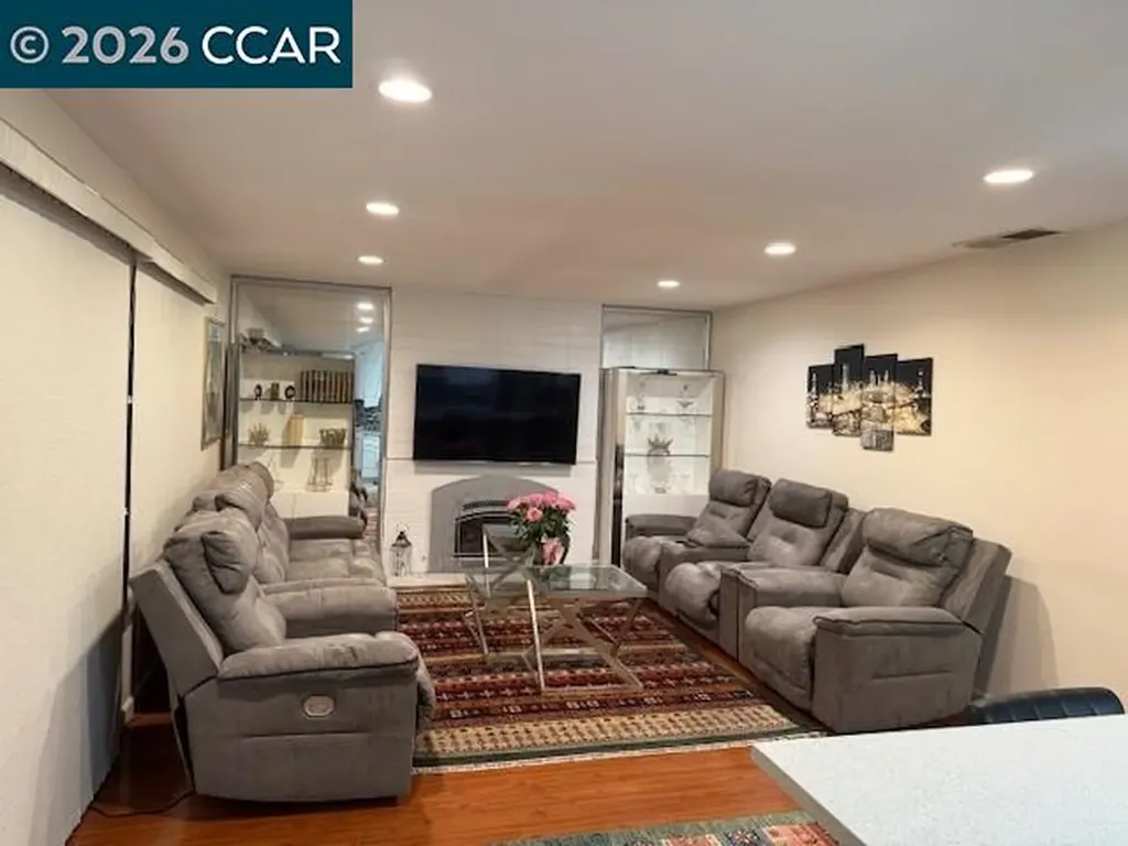 825 Oak Grove Road Concord CA 94518