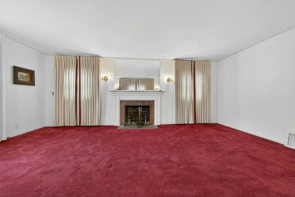 3400 Mirasol Avenue Oakland CA 94605