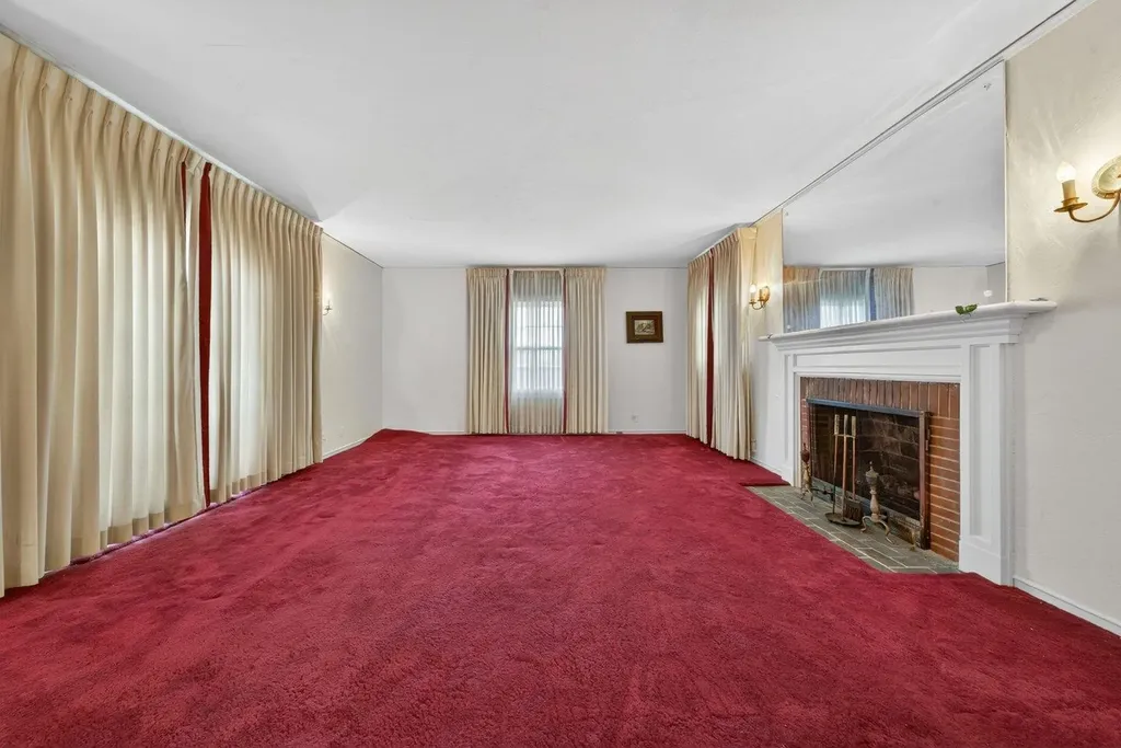 3400 Mirasol Avenue Oakland CA 94605