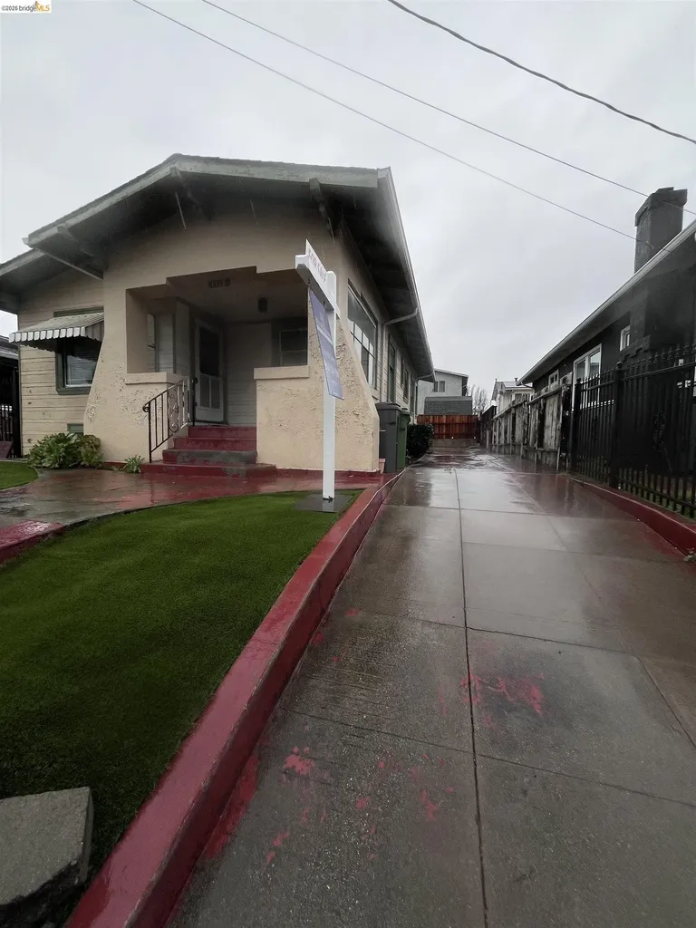 1715 87th Avenue Oakland CA 94621