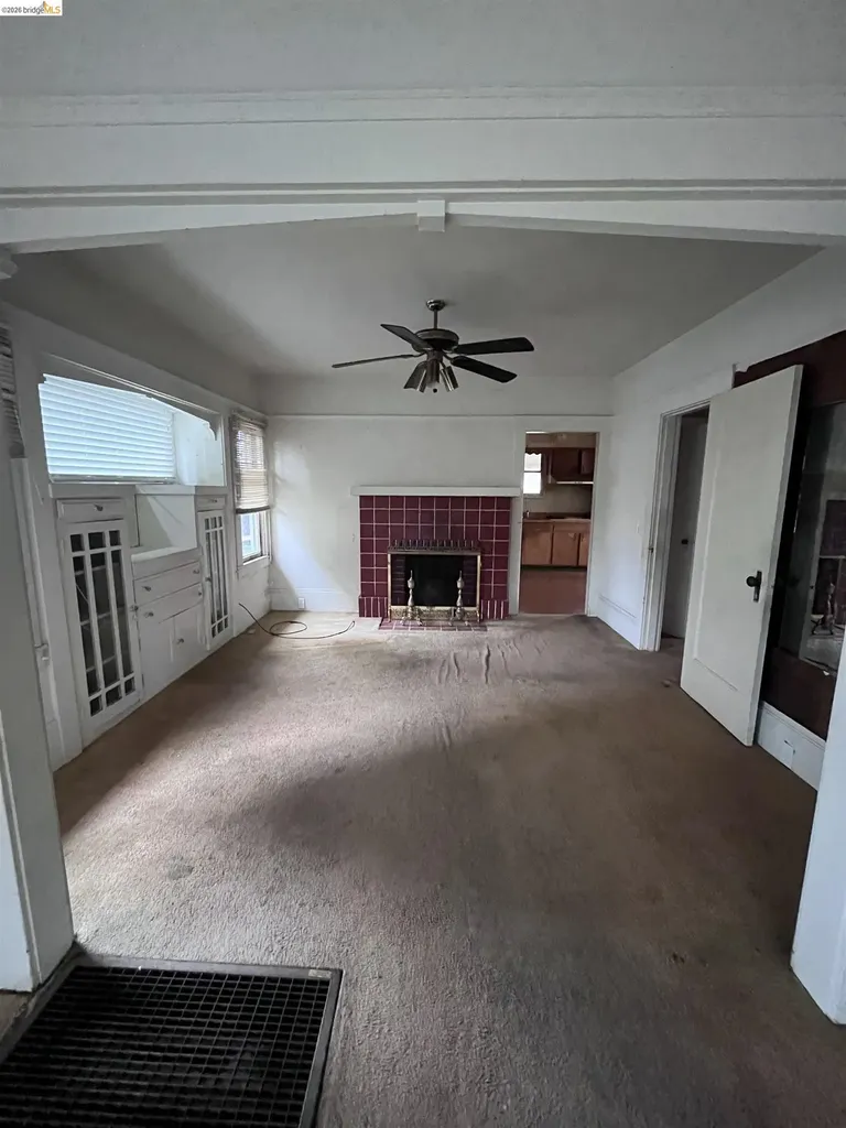 1715 87th Avenue Oakland CA 94621