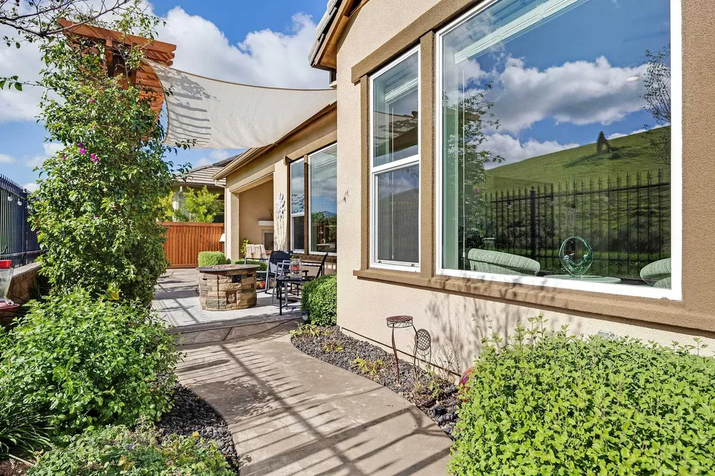 1994 Andalucia Lane Brentwood CA 94513